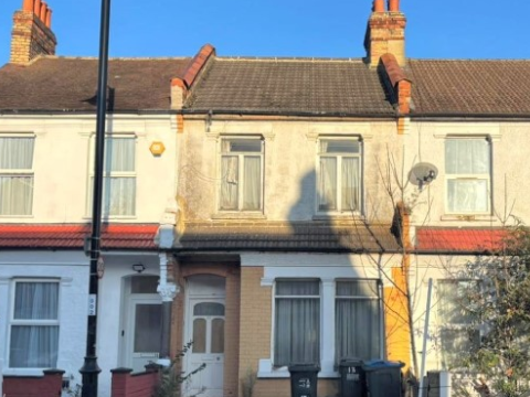 House for Refubishment in Streatham photo